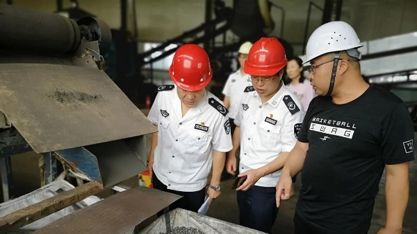 環(huán)保風(fēng)暴再來，危廢漲價在即：你家的污泥會省錢嗎？